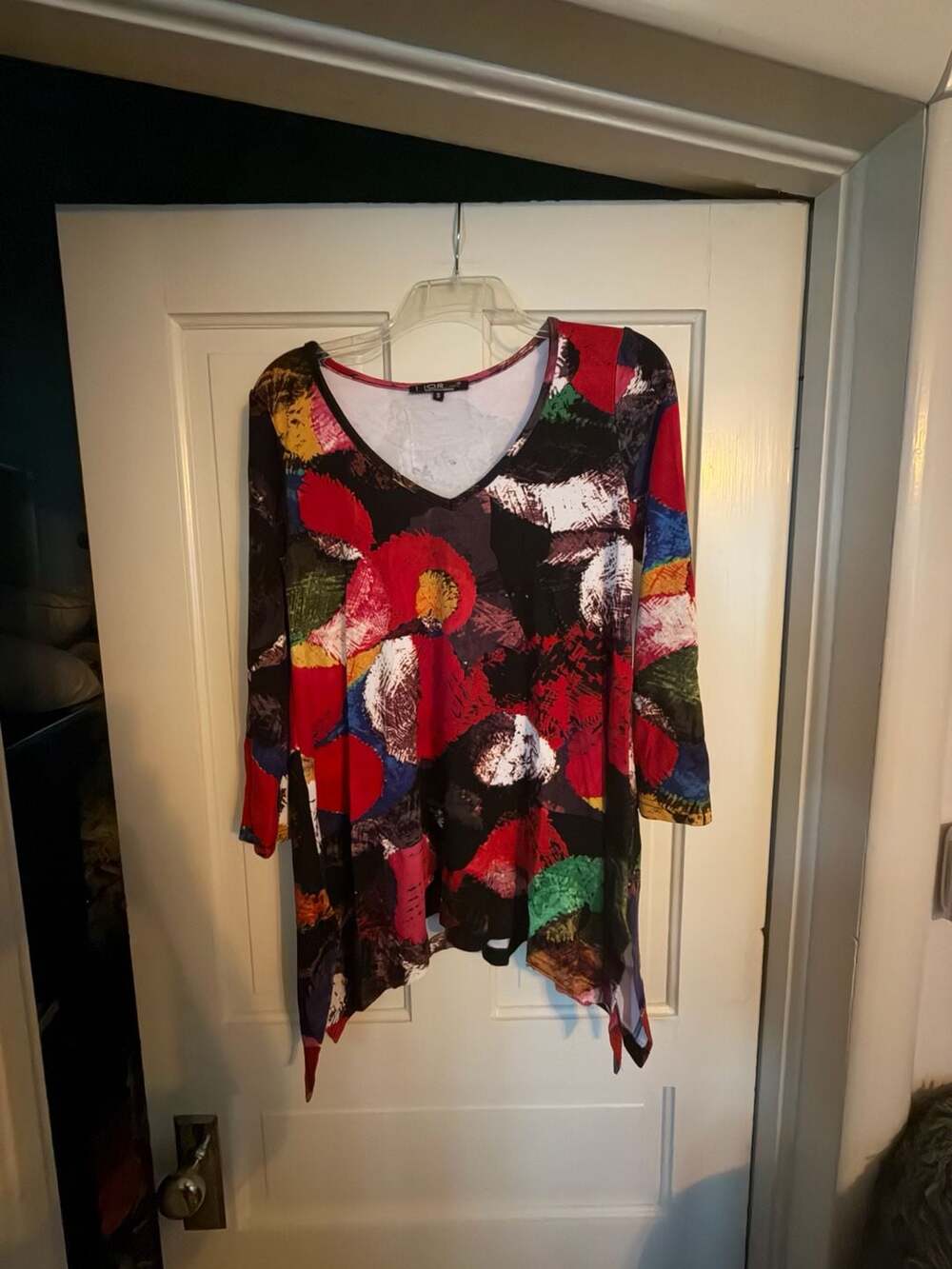 Lior Abstract Art Tunic Blouse Size S Multicolored V-Neck Asymmetrical